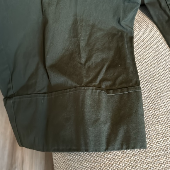 Green pants - Picture 3 of 4